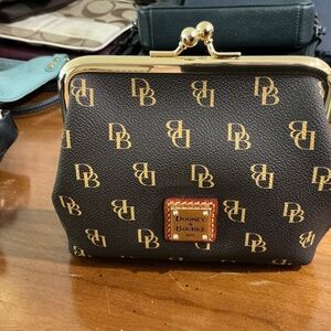 Dooney & Bourke Pebble Grain Large Framed Purse BRAND NEW